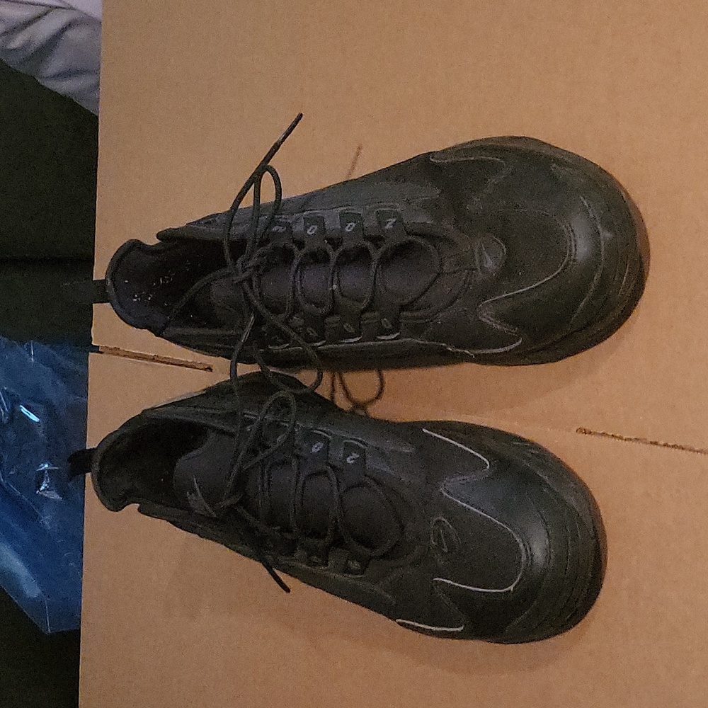 Nike Zooms Black size 11